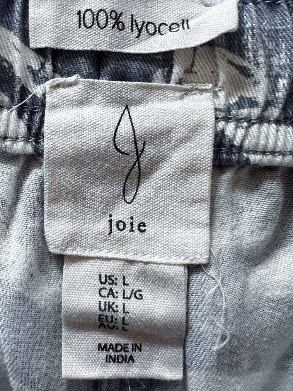 JOIE • Abstract Leaf Print Paperbag Shorts 100% Lyocell Gray Grey Large - Picture 5 of 10
